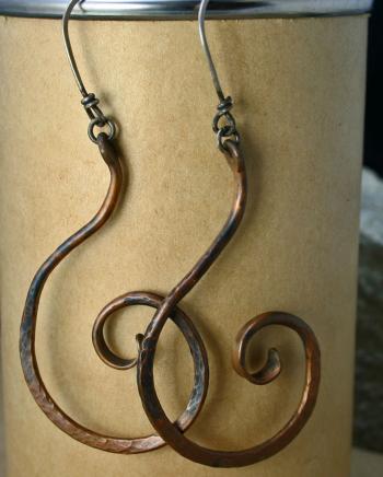 Image of Curly Que' Earrings